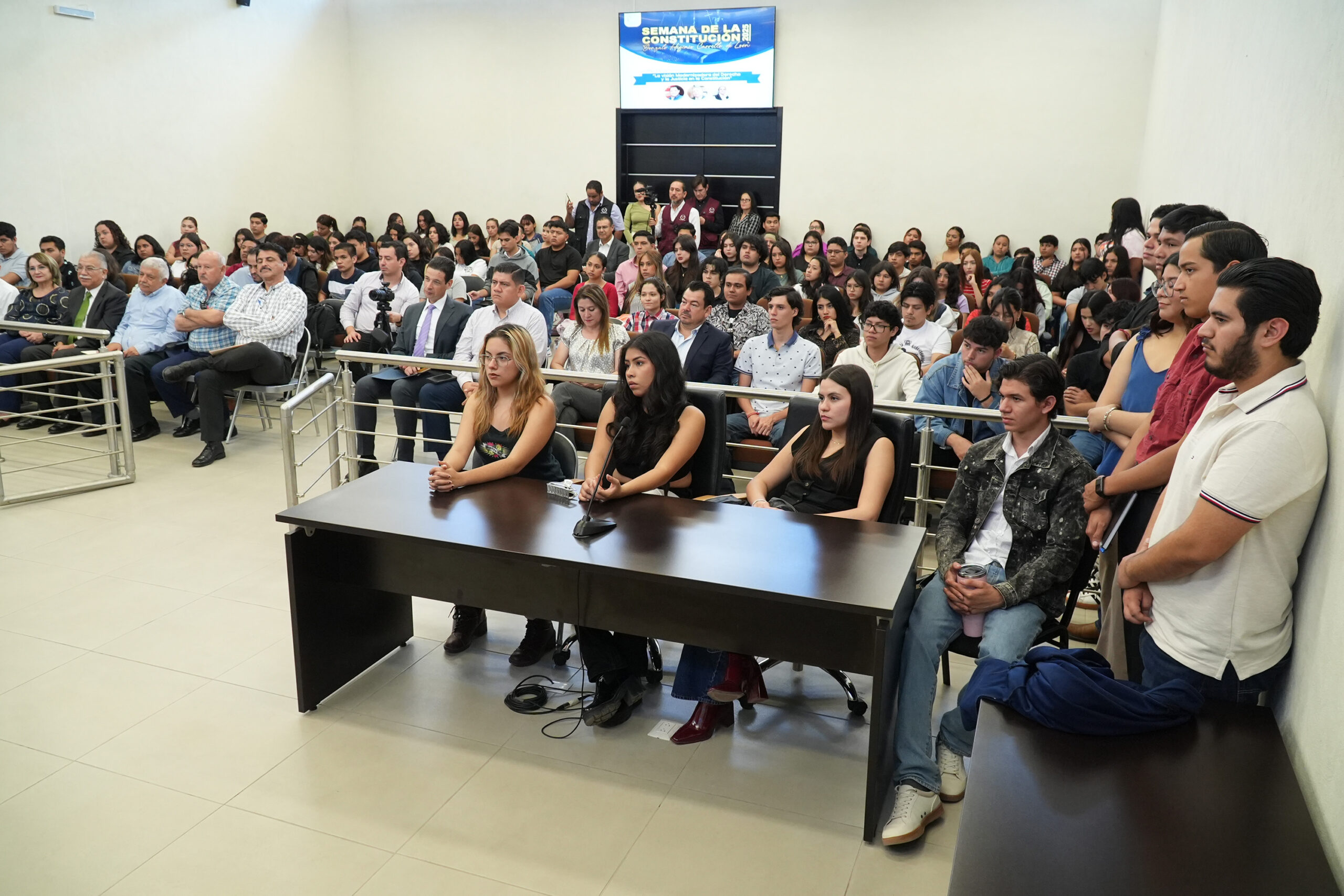 Realiza la UAT semana académica de la Constitución